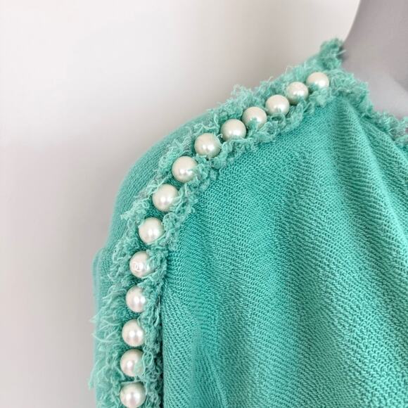 CHANEL women tweed light green jacket with pearls size 40 FR or 8 US 5800$ - Picture 3 of 14